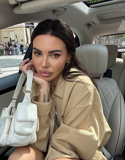 Не было измен: Оксана Самойлова назвала причину развода с Джиганом