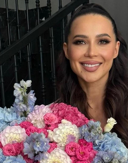 Стало известно, от кого беременна четвертым ребенком блогер Лерчек