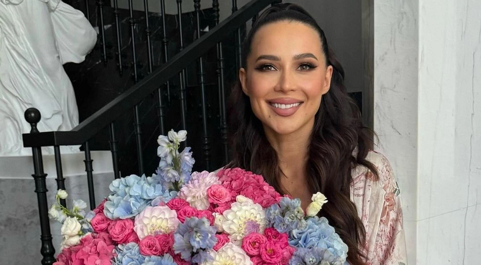 Стало известно, от кого беременна четвертым ребенком блогер Лерчек