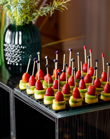 Рецепты канапе на Новый год: 15 вариантов, которые украсят любой стол