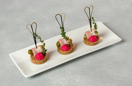 Рецепты канапе на Новый год: 15 вариантов, которые украсят любой стол