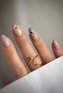 Бежевый маникюр в 2026 году: какой выбрать для ногтей разной длины