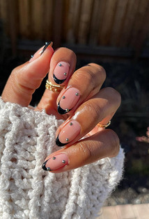 Бежевый маникюр в 2026 году: какой выбрать для ногтей разной длины