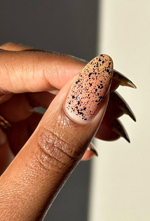 Бежевый маникюр в 2026 году: какой выбрать для ногтей разной длины