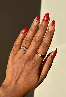 Бежевый маникюр в 2026 году: какой выбрать для ногтей разной длины