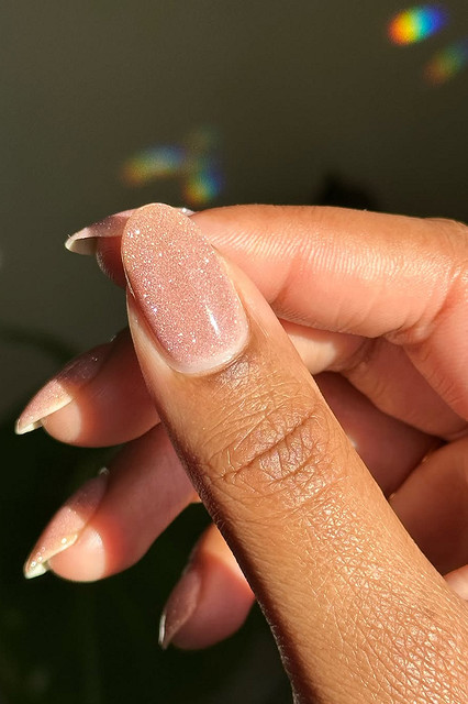 Фото в галерее: @melanated.mani