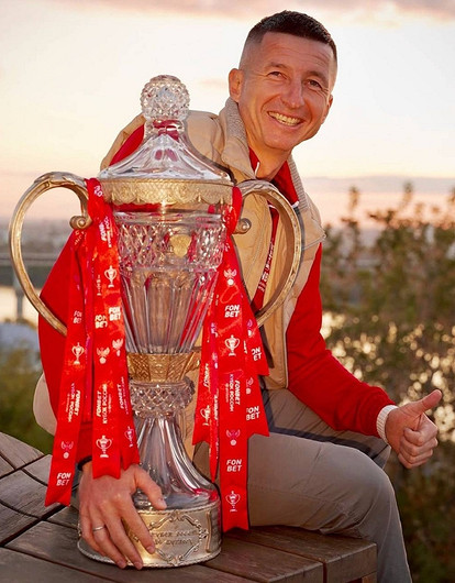 Впереди — продолжение дорогостоящего лечения: у футболиста Евгения Алдонина рак в тяжелой стадии