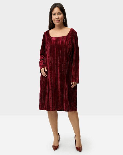 Новогодний гардероб без марафона по ТЦ: 7 образов, которые можно купить онлайн