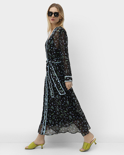 Новогодний гардероб без марафона по ТЦ: 7 образов, которые можно купить онлайн