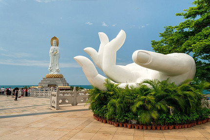 Куда можно слетать на Новый 2026 год: 20 лучших направлений по России и за границей