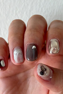 Маникюр на короткие ногти в 2026 году: 30+ идей для вдохновения