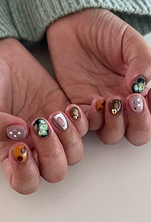 Маникюр на короткие ногти в 2026 году: 30+ идей для вдохновения