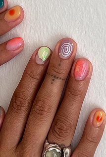 Маникюр на короткие ногти в 2026 году: 30+ идей для вдохновения