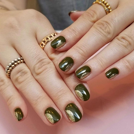 Маникюр на короткие ногти в 2026 году: 30+ идей для вдохновения