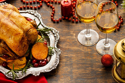 Новогодний стол на 2026 год: какие блюда стоит приготовить, чтобы привлечь удачу