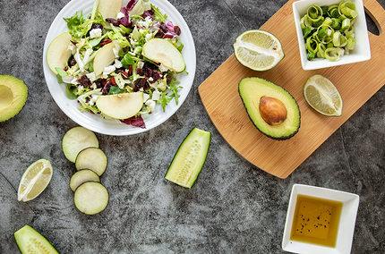 Новогодний стол на 2026 год: какие блюда стоит приготовить, чтобы привлечь удачу