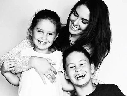 Ребенок услышан мамой, пусть и таким радикальным образом: Прилучный прекратил судебный спор с Муцениеце