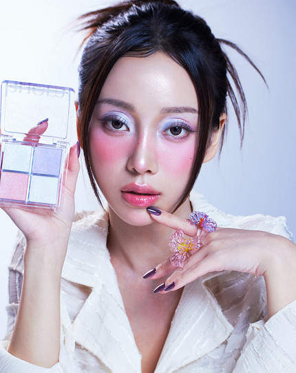 Бьюти и фэшн-новости недели: зимние прогулки и оттенки истинной красоты