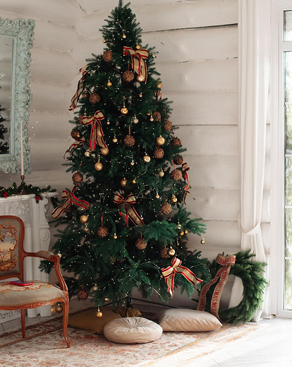 Что повесить на елку вместо надоевшей мишуры: 15 стильных вариантов