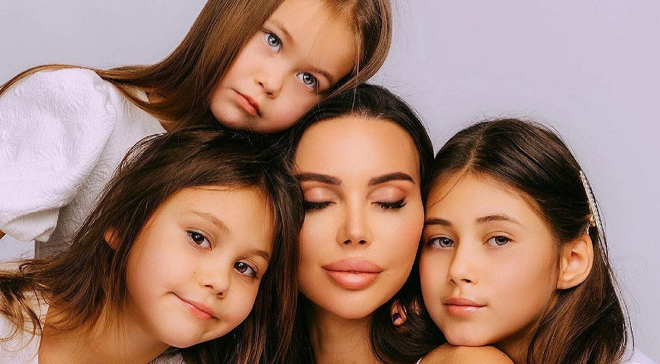 Мы пережили попытки суицида: Оксана Самойлова поделилась сложными моментами в воспитании старшей дочери