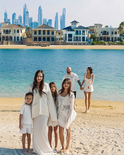 Мы пережили попытки суицида: Оксана Самойлова поделилась сложными моментами в воспитании старшей дочери