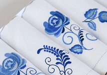 С русским духом, но без «клюквы»: 8 идей для подарков с эстетикой родной культуры