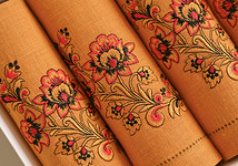 С русским духом, но без «клюквы»: 8 идей для подарков с эстетикой родной культуры