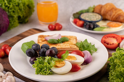 Завтрак на 500 калорий: идеи для худеющих с рецептами