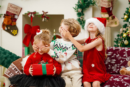 Подарки на Новый год 2026: новинки и идеи, которые помогут тебе с выбором