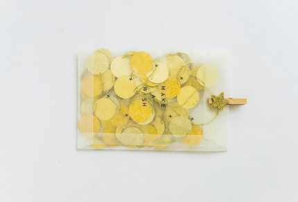 Как хранить елочные игрушки после Нового года: 9 компактных вариантов