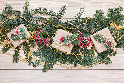 Как хранить елочные игрушки после Нового года: 9 компактных вариантов