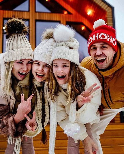 Олег Верещагин с семьей