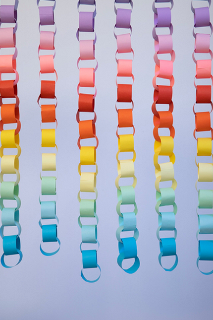 Как сделать гирлянду из бумаги: красивые идеи декора и пошаговая инструкция