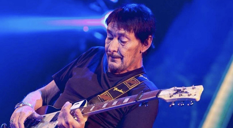 «Он пел про нас»: почему Крис Ри стал голосом поколения 90-х в России