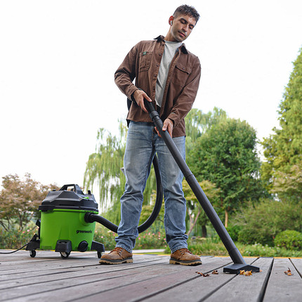 Шопинг месяца — декабрь: беспроигрышные идеи для подарков