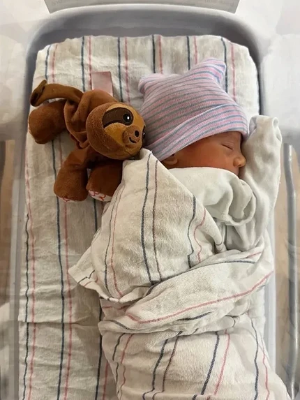 У Анны Курниковой и Энрике Иглесиаса родился четвертый ребенок