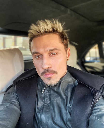 «Я твой номер один»: как менялся Дима Билан, которому исполнилось 44 года