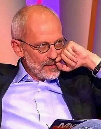 Александр Гордон женился в шестой раз на художнице, которая младше него на 38 лет