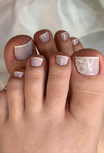 Тренды педикюра 2026: 30+ вариантов для вдохновения