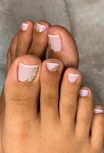 Тренды педикюра 2026: 30+ вариантов для вдохновения