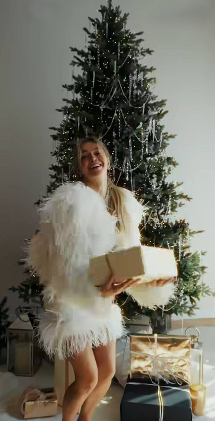 Новогодний гламур: самые стильные и роскошные елки российских звезд