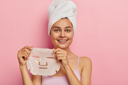 Утро после праздника: как быстро привести лицо в порядок, если тебе на работу 1 января