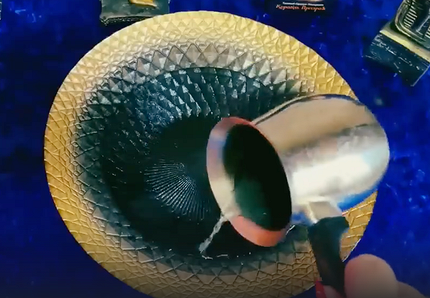 Гадание на воске и воде: как его проводить и толковать необычные предсказания