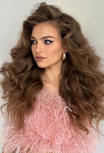 Прическа на Новый год: 17 укладок, которые продержатся всю ночь