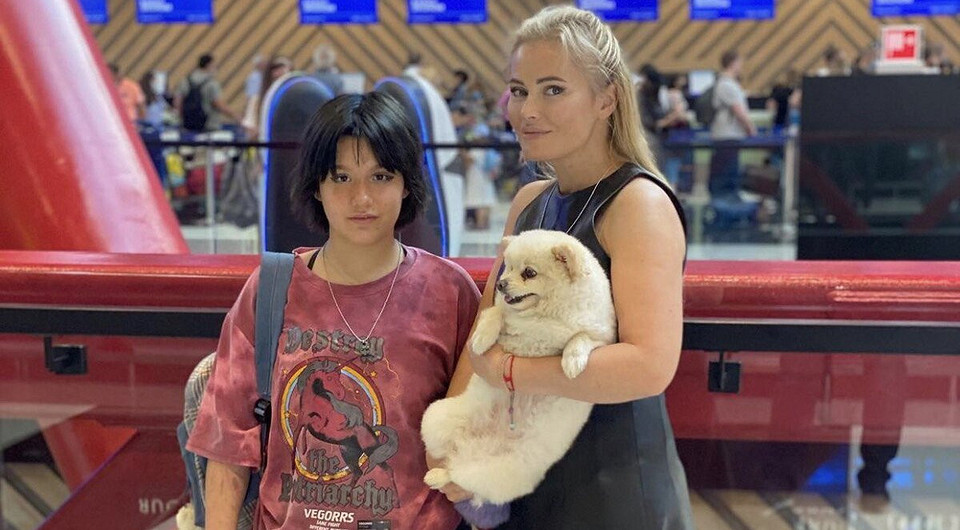 Дана Борисова отвела 17-летнюю дочь к пластическому хирургу