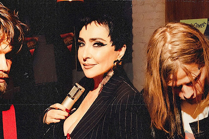 «Буду петь бесплатно»: Лолита объявила, что не все ее концерты отменили