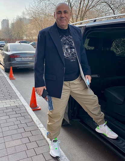 Иосиф Пригожин пообещал заплатить тренеру миллион за шпагат