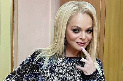 Ларисе Долиной вернули квартиру, которую ее убедили продать мошенники