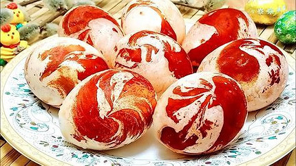 Как покрасить яйца луковой шелухой: пошаговая инструкция