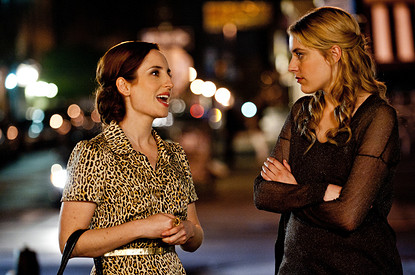 Подруга занимает деньги и не отдает: как вернуть долг и сохранить отношения